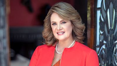 Erika Buenfil recuerda su difícil experiencia como madre soltera