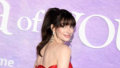 Anne Hathaway Proves the Classic Ponytail Is Spring's Best All-Purpose Hairstyle