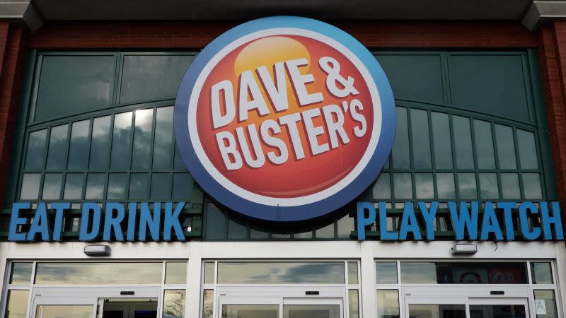 Dave and Buster’s is getting into the betting business | CNN Business