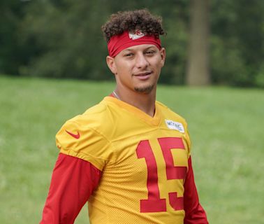 Patrick Mahomes’ Perfect Reaction To Chiefs Teammate's Training Camp Blunder