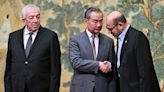 China exhibe su poder tras acuerdo palestino y visita de ministro ucraniano de Asuntos Exteriores