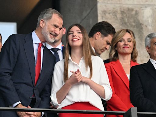 El rey Felipe y la infanta Sofía animan a la selección española en la final de la Eurocopa