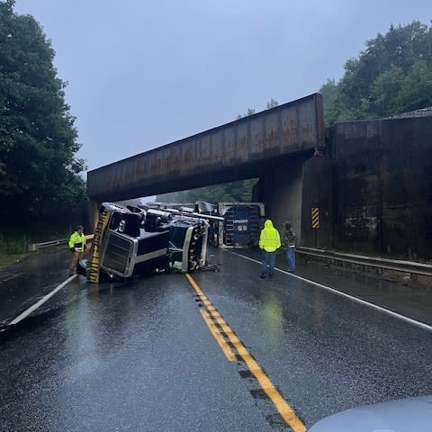 Bridge strike involving truck, wind turbine blade closes part of Route 1 in Maine