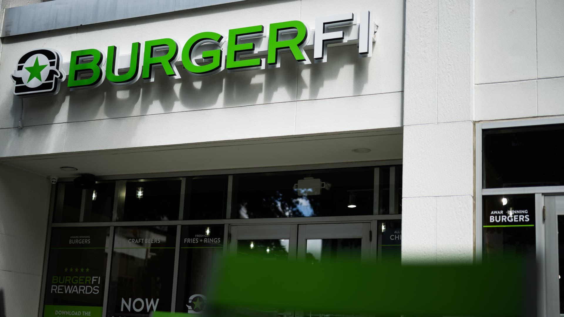 Restaurant chain BurgerFi files for Chapter 11 bankruptcy protection