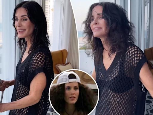 Courteney Cox recreates famous ‘Friends’ scene as she battles frizzy hair in humid Miami