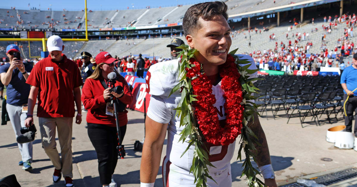 Dillon Gabriel's Road to Oregon Marked by Faith, Family, Love of the Game, and Giving Back