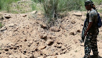 12 Naxals killed in encounter near Maharashtra’s Kanker, Devendra Fadnavis announces reward for Gadchiroli Police | Today News