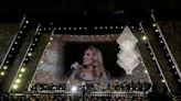 Video shows Adele held Mexican flag, not Palestinian one, during performance | Fact check