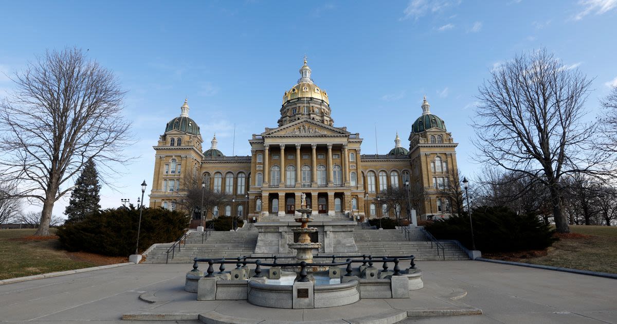 AP Decision Notes: What to expect in Iowa’s state primaries