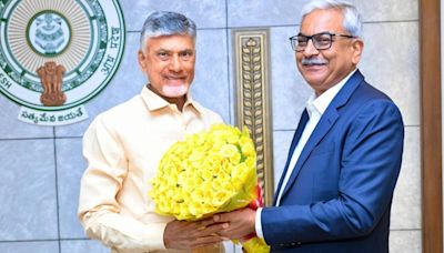 Naidu hold talks with BPCL team on setting up petroleum refinery in Andhra Pradesh