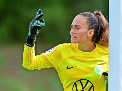 VfL Wolfsburg: Torhüterin Kiara Beck zieht es in den Süden