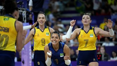 Brasil vence Turquia com show de Gabi e conquista bronze no vôlei feminino