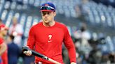 MLB Hot Stove Lowdown: Rhys Hoskins inks deal with Brewers