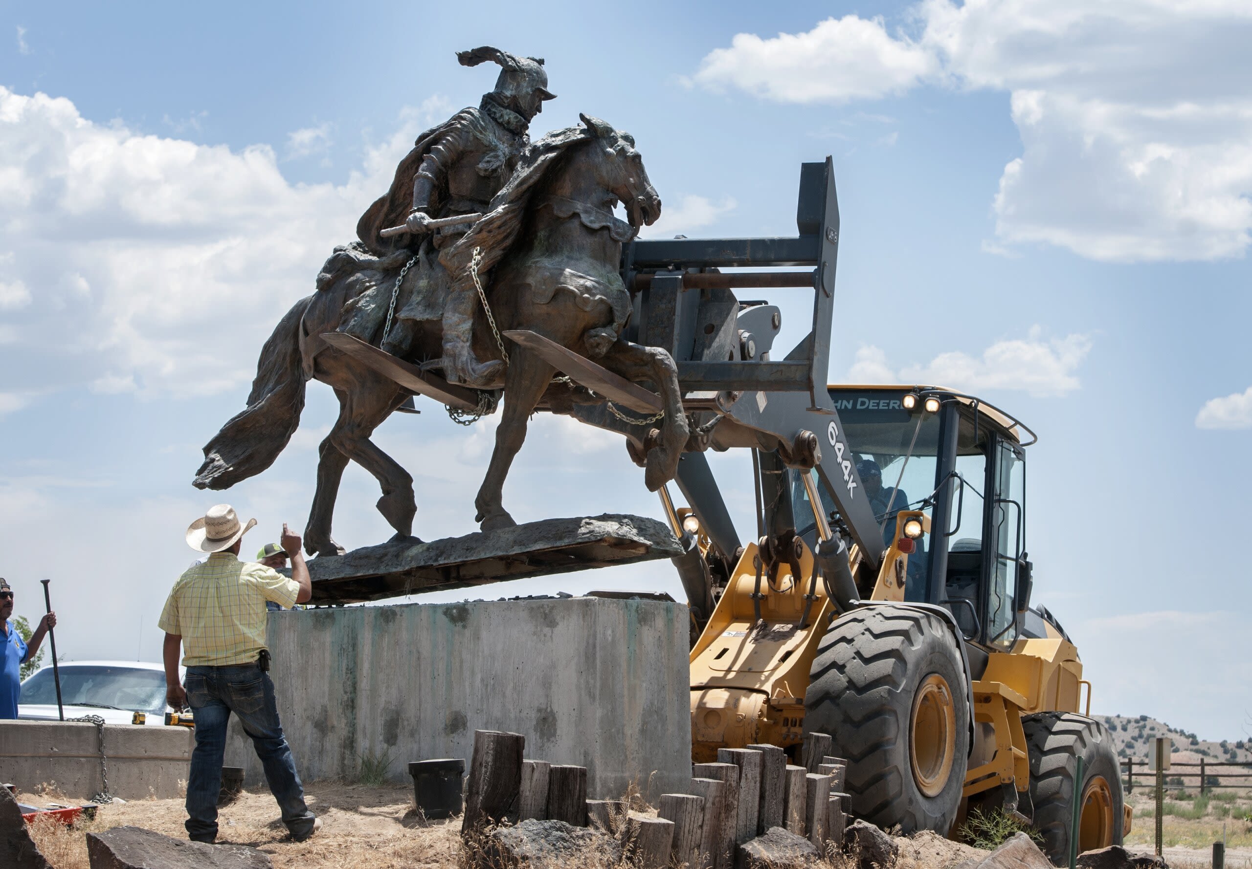 Civil suit settled in shooting of Native American activist at protest of Spanish conquistador statue - WTOP News