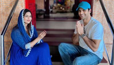 Divyanka Tripathi and Vivek Dahiya visit temple to seek blessings after the former’s recovery from an accident - Times of India