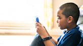 Reading on digital devices doesn’t help kids’ reading comprehension, study finds