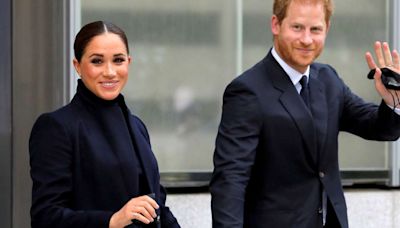 Entrada de Meghan Markle na família real foi crise maior que morte de Diana, aponta biógrafo