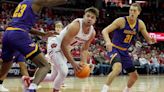 Former Wisconsin basketball guard transfers to Winona State