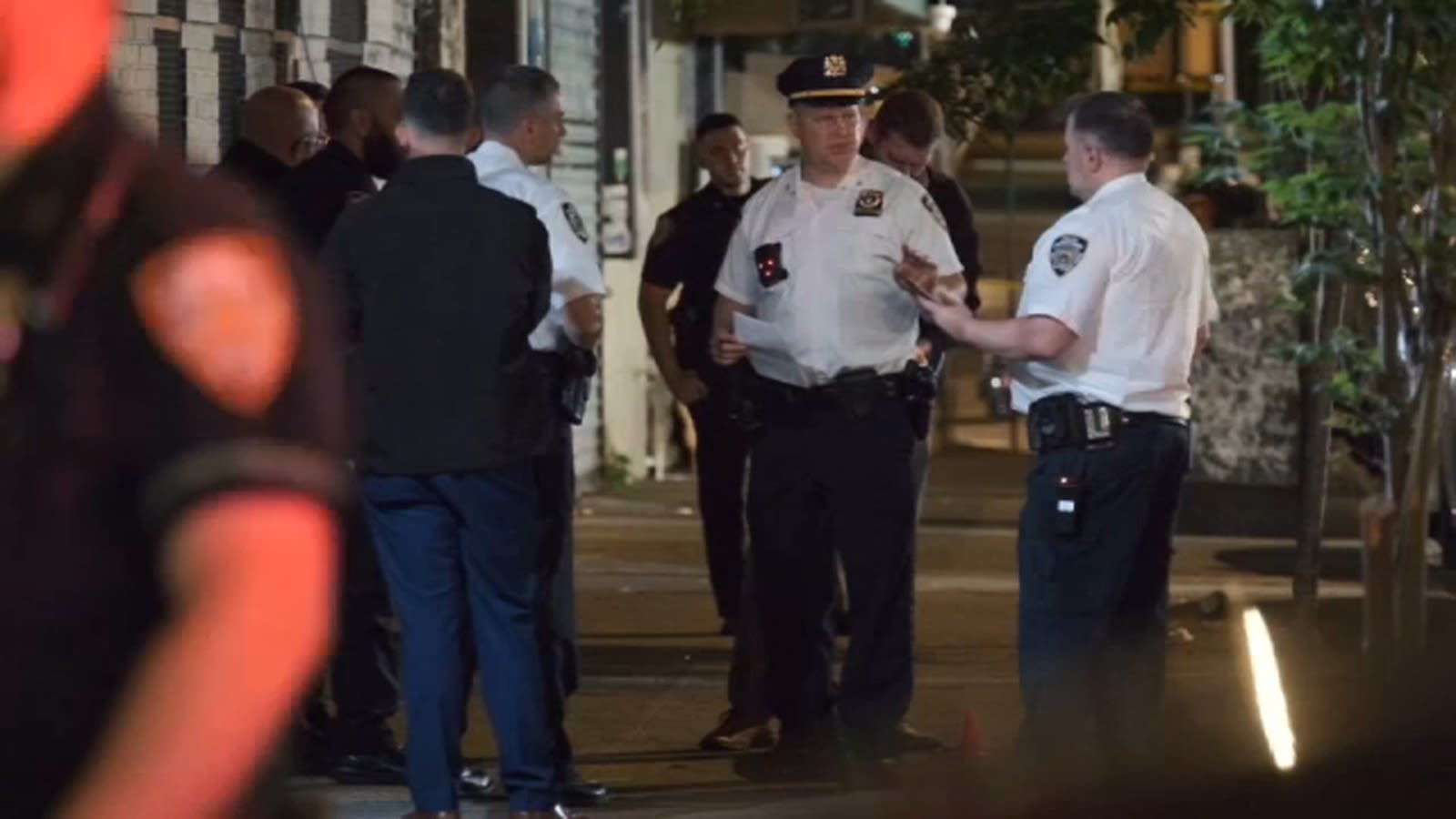 2 fatally shot, 1 injured in Bronx, police search for gunman