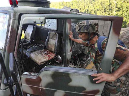 Kathua ambush: mountain road speaks of violence that was and stiff resistance by troops