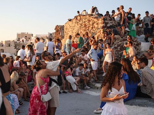 Brits vow to 'never again' return to Greek Island after chaotic scenes