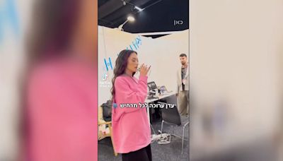Abucheos y gritos de sus compañeros, así se prepara la representante de Israel en Eurovisión para la final