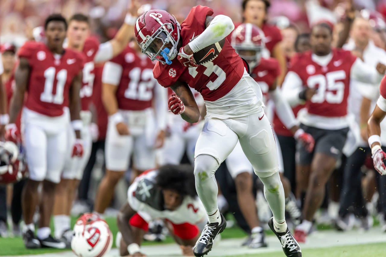 Ex-Wolverines DB intercepts two passes in Alabama debut