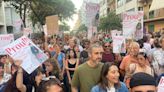 'Ja n'hi ha prou', el grito de un millar de personas clamando en Ibiza contra la masificación turística y sus consecuencias