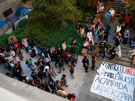 Las acampadas universitarias propalestinas y en contra de la guerra en Gaza se extienden a España