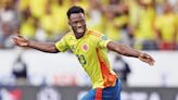 Colombia dominate Costa Rica 3-0 to reach quarters