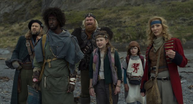 ‘Time Bandits’ Review: Lisa Kudrow Reigns in a Pleasant Yet Routine Remake