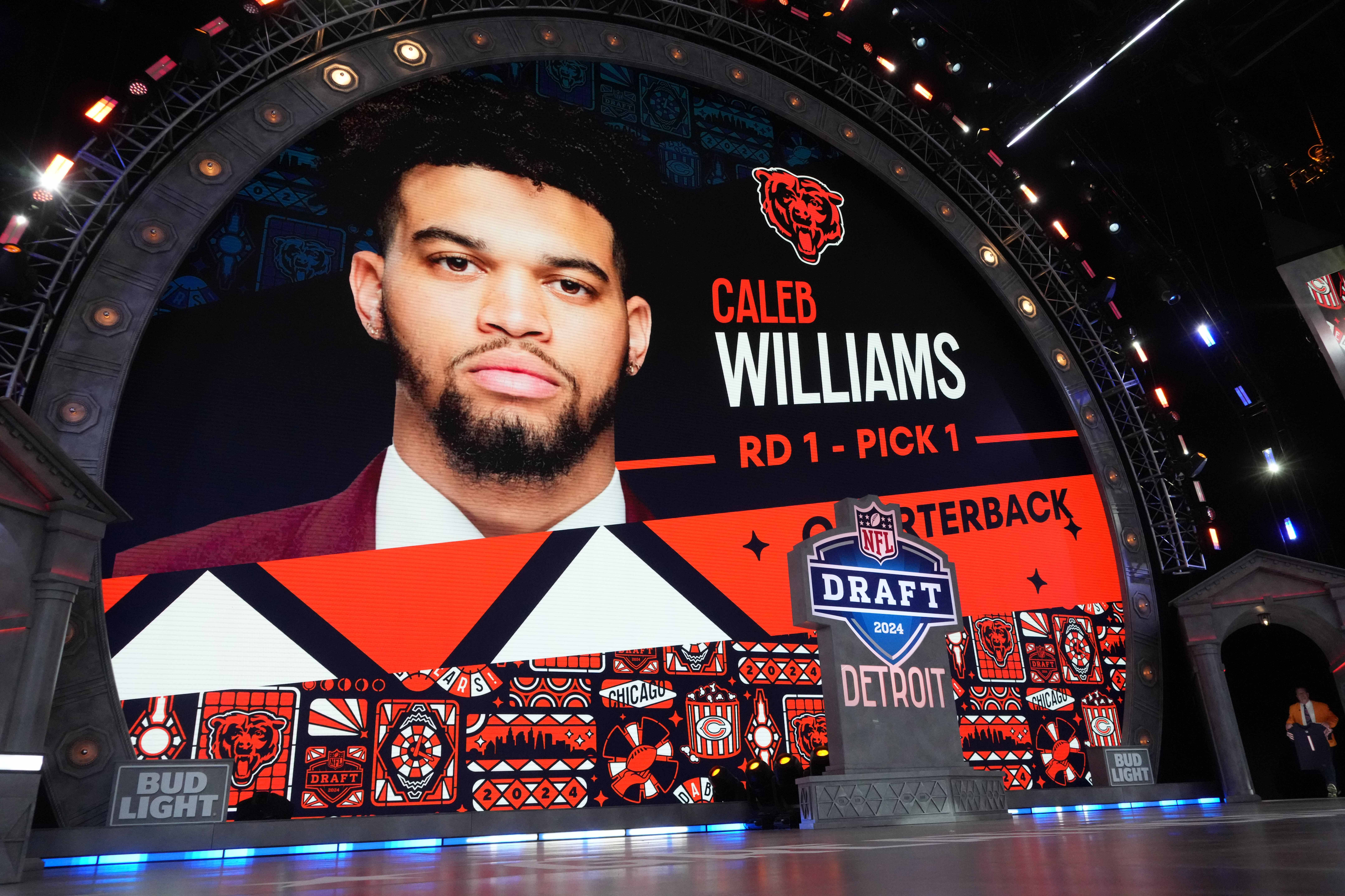 Caleb Williams’ bad game vs Notre Dame did not hurt NFL draft stock with Bears