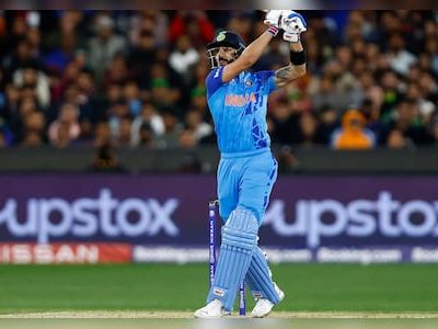 Virat Kohli's six against Haris Rauf during IND vs PAK 2022 T20 World Cup game voted as greatest moment in tournament's history - CNBC TV18