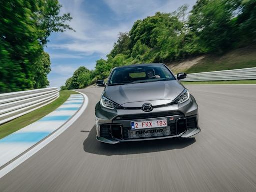 El Toyota GR Yaris aumenta potencia y estrena caja automática - La Tercera