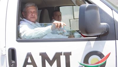 Nico revela los compadrazgos de AMLO que permitieron altos cargos y contratos millonarios