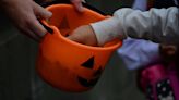 Reddit user surprises trick-or-treaters with clever candy alternative: ‘The kids were delighted’