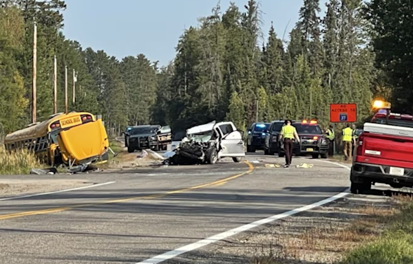 12 students, 2 drivers reportedly hurt after school bus crash in northern Minnesota