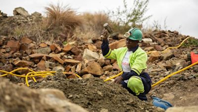 De trabajadoras precarias a dueñas de los yacimientos: así combaten las mineras de Zimbabue la brecha de género