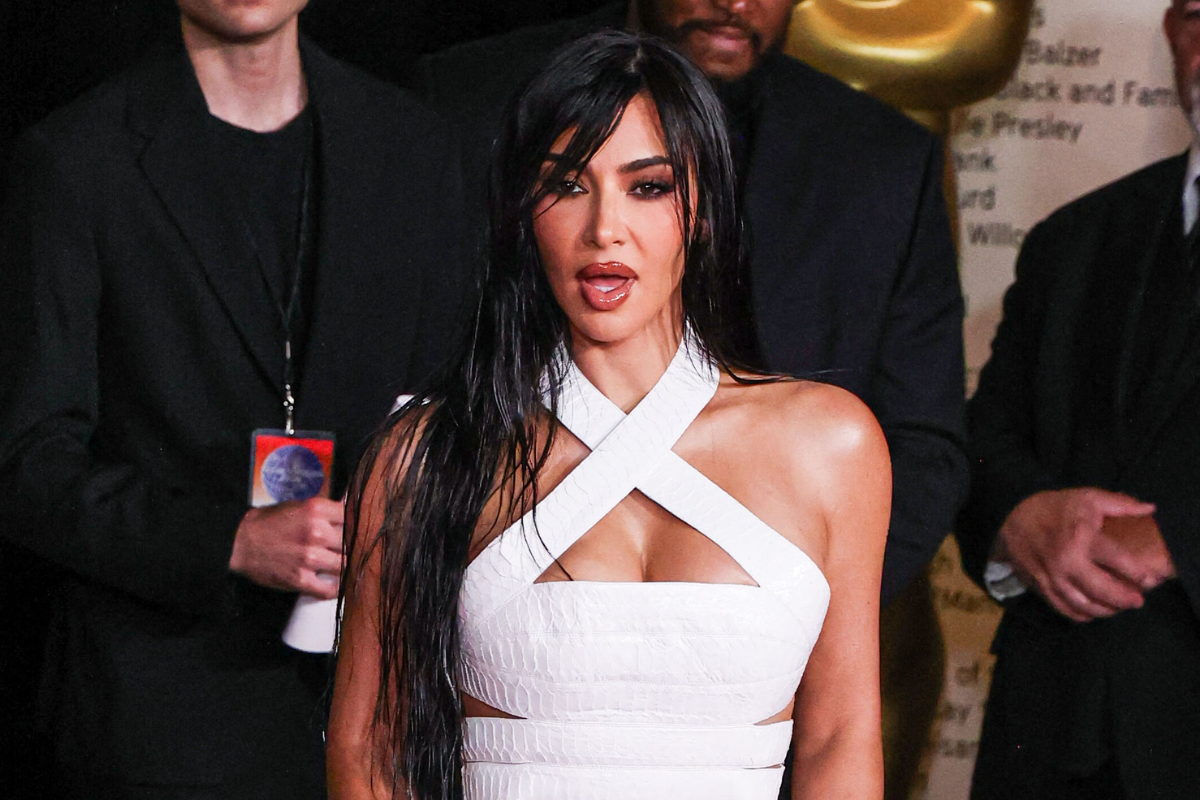 Kim Kardashian Went To Extremes To Cover Her Crotch At Met Gala