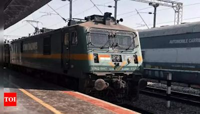 3 railway staffers suspended for North Bengal train crash | Kolkata News - Times of India