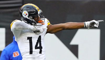 Steelers' Justin Fields, George Pickens Show Off Chemistry