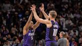 Fox sets Sacramento franchise record; Sabonis posts triple-double in Kings’ win over Suns