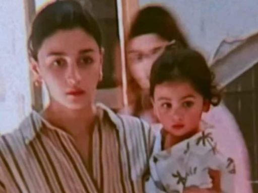 Alia Bhatt Holds 'Mini-Me' Raha Close In UNSEEN Photo, Fans Love Their 'Matching Expression'; See Here - News18