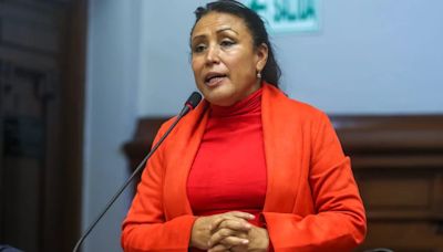 Elizabeth Medina votó a favor de ley que retrasó el allanamiento de su vivienda