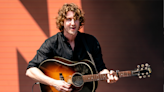 Dean Lewis Has a Lot Planned for Fans in 2024