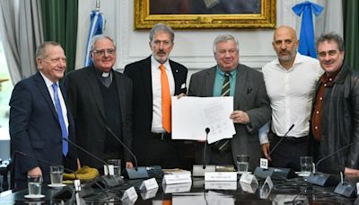 Cuatro líderes religiosos y la UBA firmaron una declaración para promover la convivencia y el respeto a la diversidad