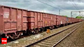 Man, 2 toddlers crushed to death by goods train in Jharkhand | Jamshedpur News - Times of India