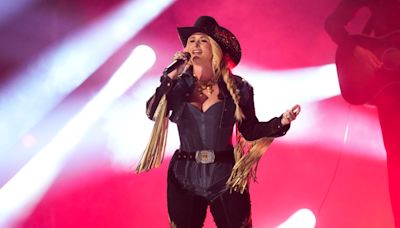 Country superstar is ‘all about’ fans fighting at her shows: ‘Give ‘em hell’