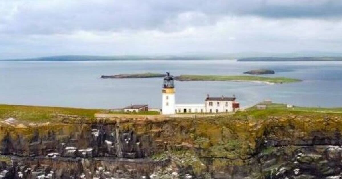 Seven-bed lighthouse on Scottish island for sale for less than £100,000