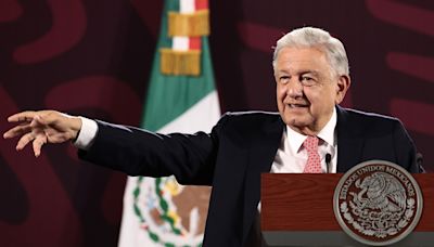 López Obrador niega perseguir al periodista crítico Loret de Mola pese a investigación